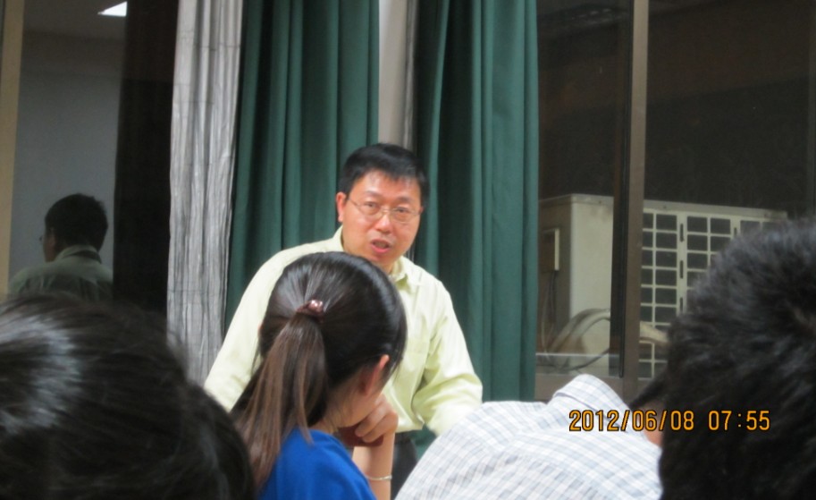 “读研期间的学术提升及院学术氛围创设”恳谈会