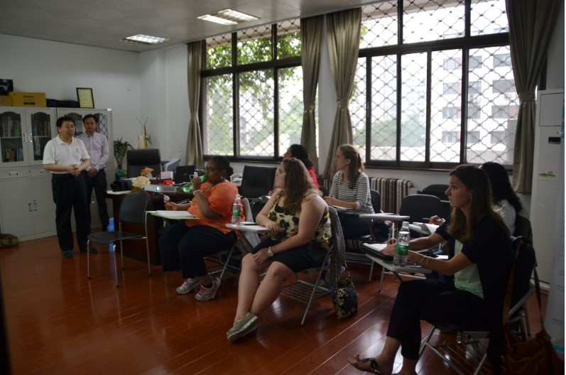 美国石溪大学师生来访